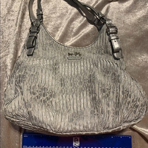 Coach - Picture 5 of 6